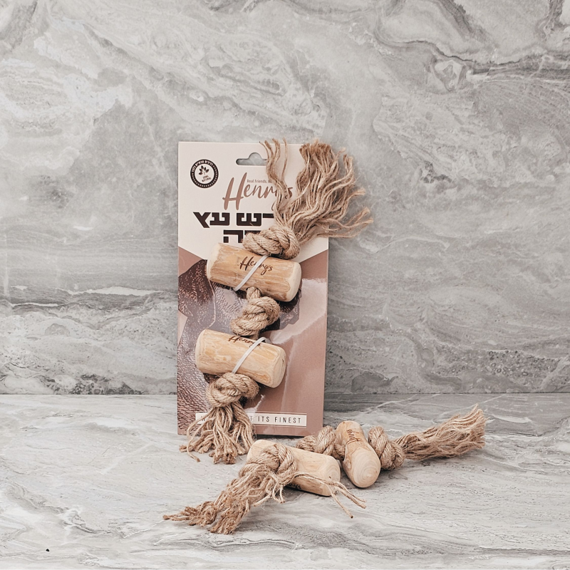 שורש עץ קפה עם חבל